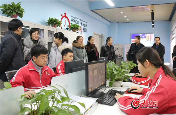 齐河职业中专教学团队赴济南信息工程学校交流数字内容制作服务